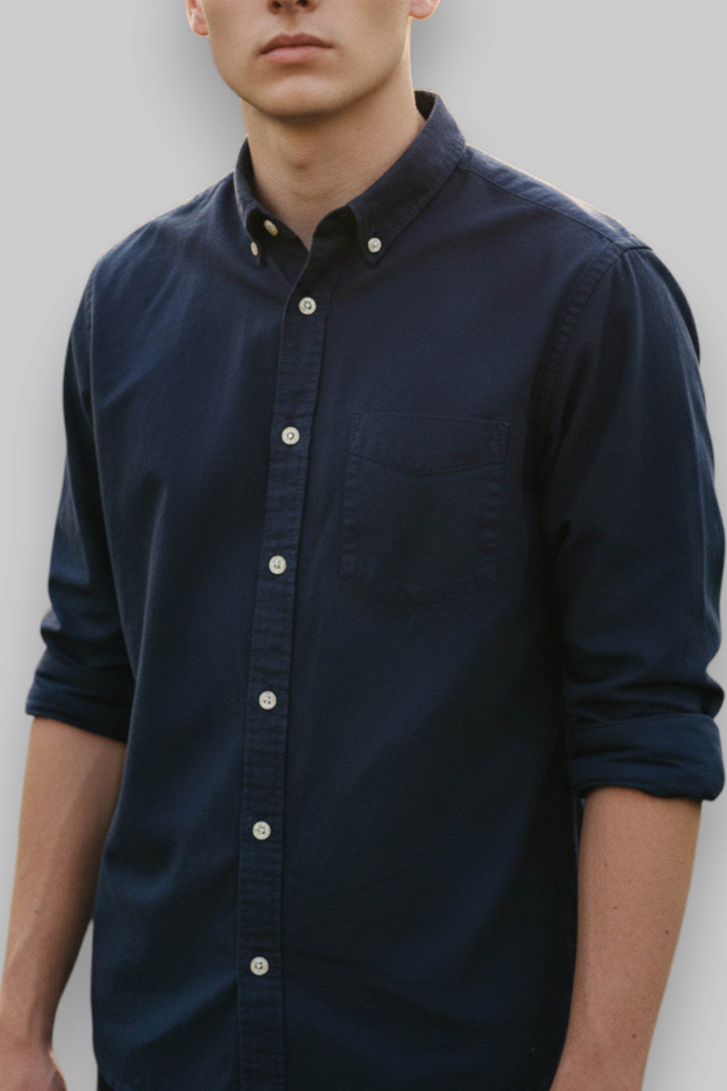 H&amp;M L.O.G.G. Men’s Long-Sleeve Button-Down Shirt – Solid Navy Blue (Regular Fit)