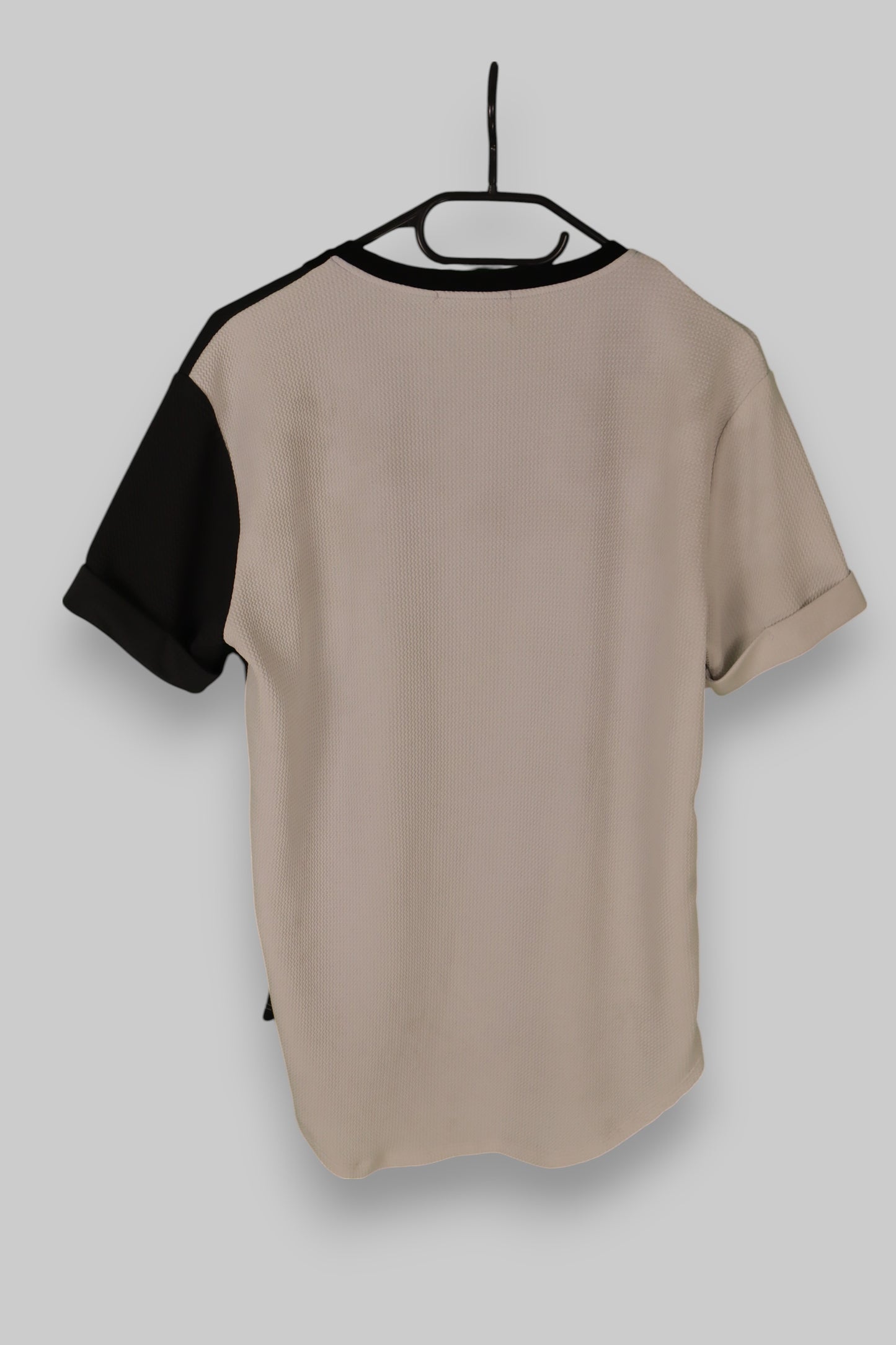 Short-sleeve designer panel T-shirt