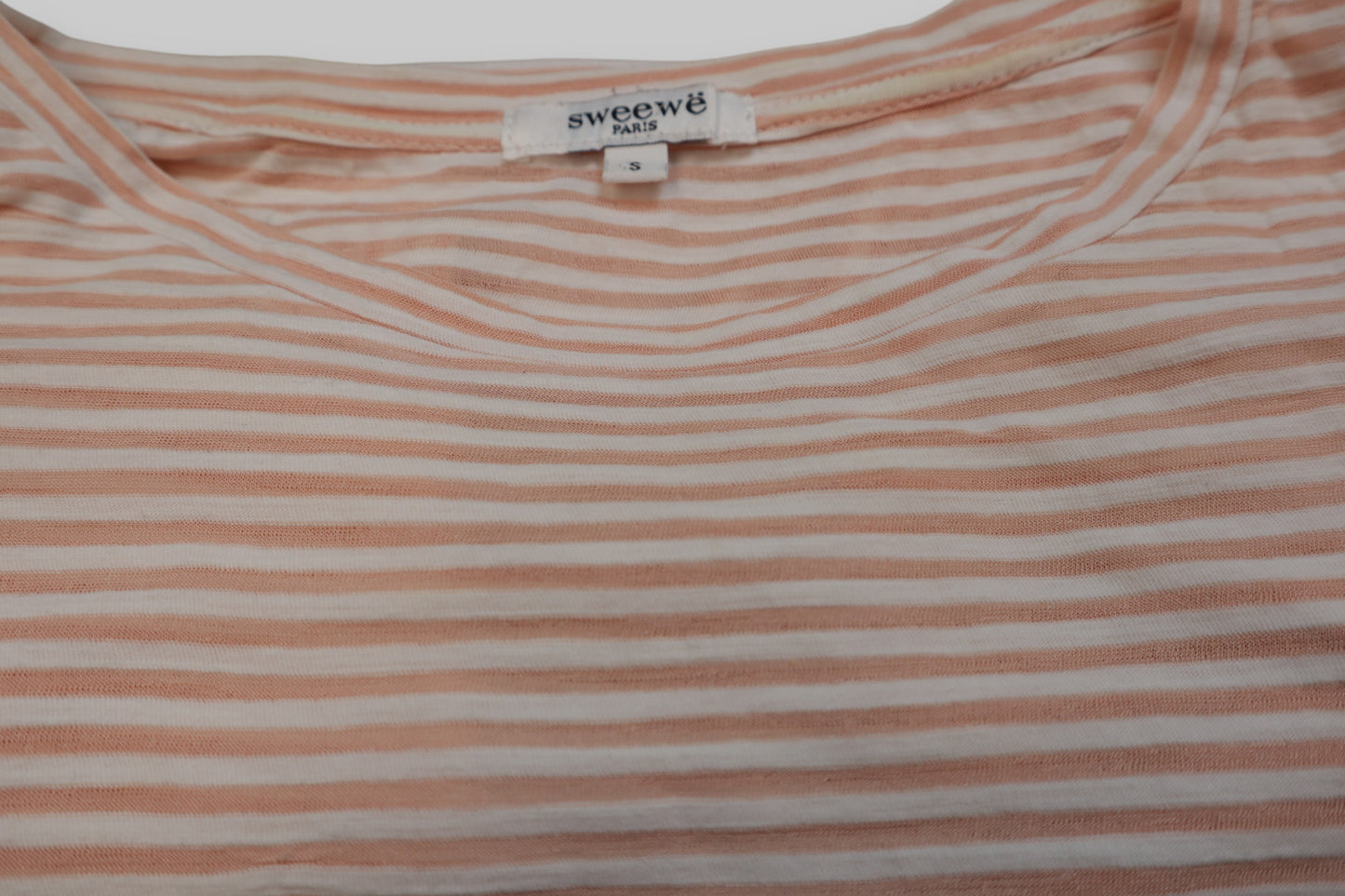 SWEET & SPICE Women's Ruffle Sleeve Top