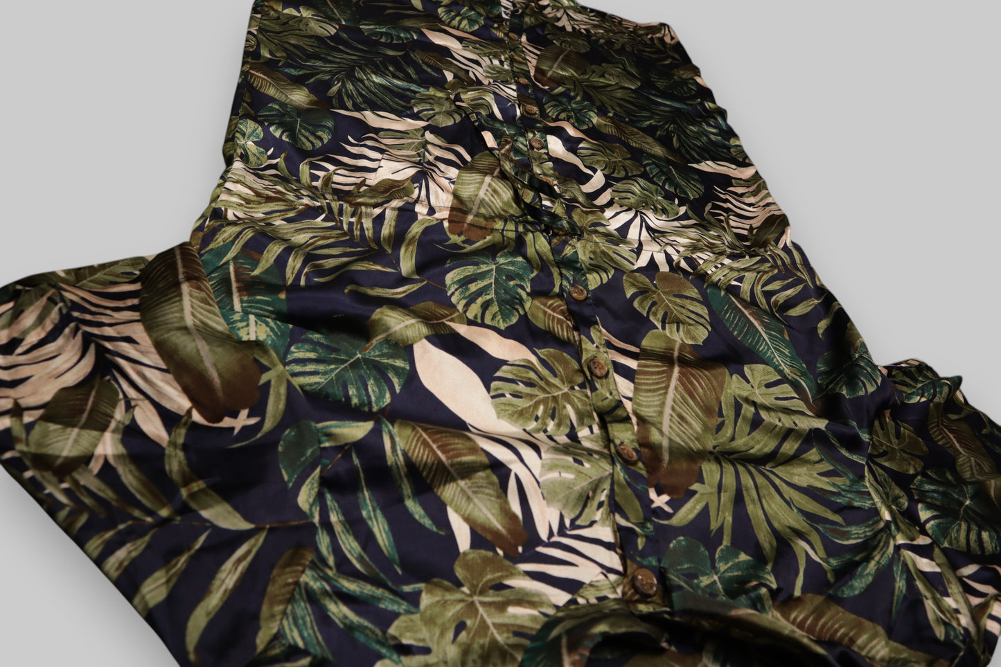 Vero Moda Tropical Shirt Dress – Navy with Green Leaf Print | Short Sleeve