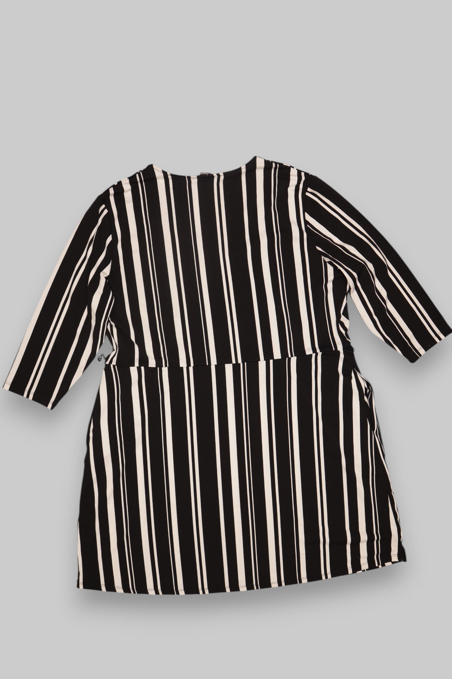 H&M Women's Knee-Length Black & White Striped Dress – V-Neck, XL