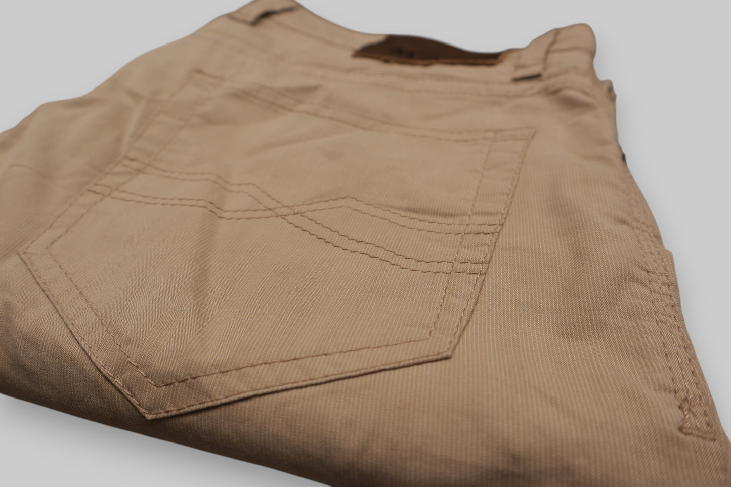 MAC “Ben” Regular Fit Casual Trousers – Khaki Beige (35/32) European Craftsmanship, Everyday Versatility