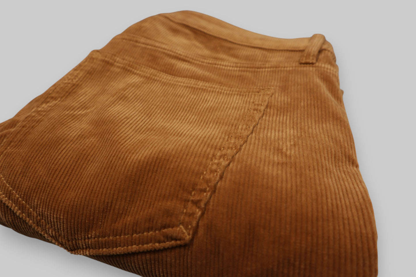 Esprit Corduroy Pants – Warm Chestnut Brown (31/32) Timeless Corduroy with Modern Comfort