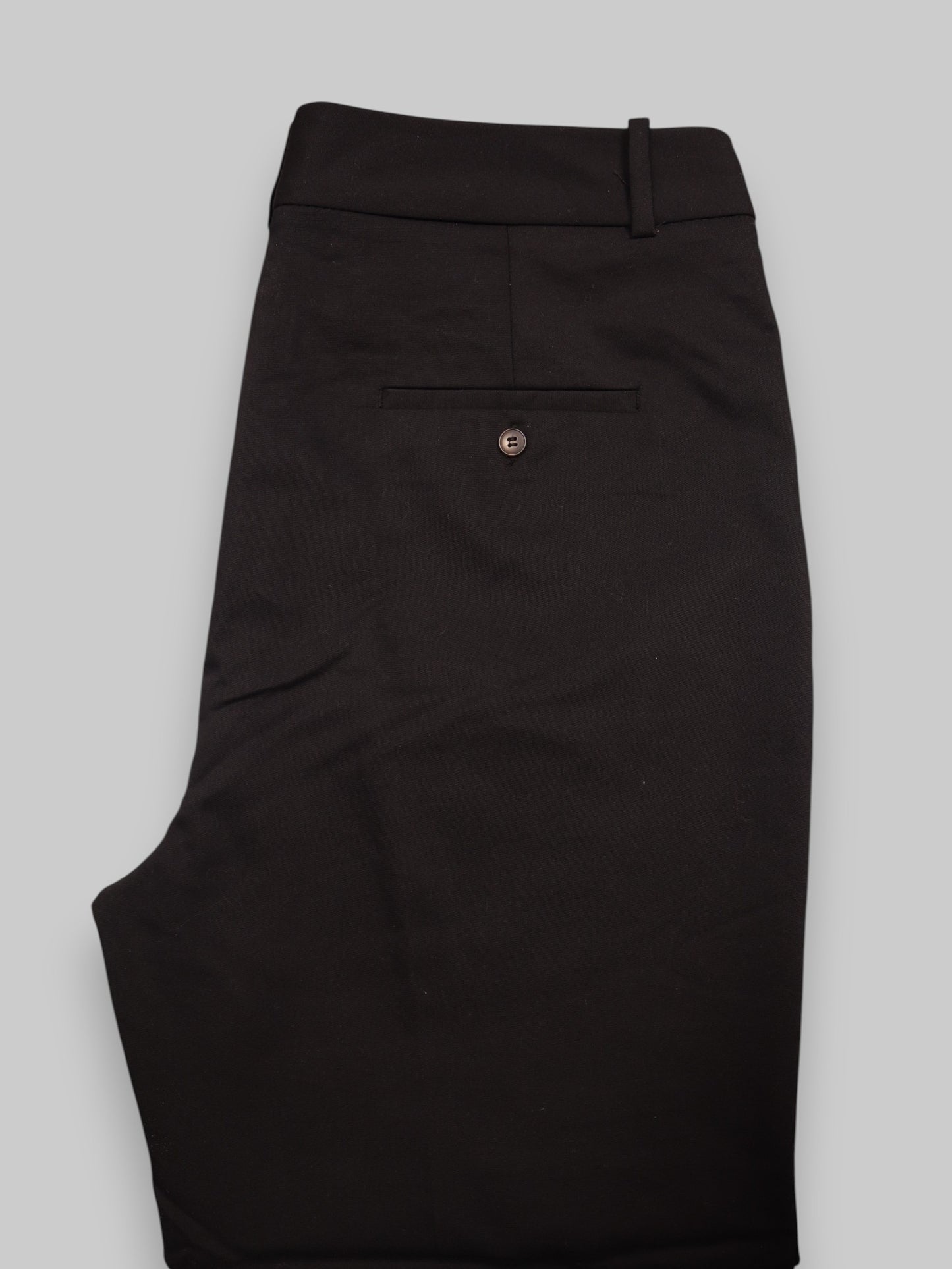 ZARA Tailored Cropped Pants – Solid Black Minimalist Tailoring with a Modern Edge