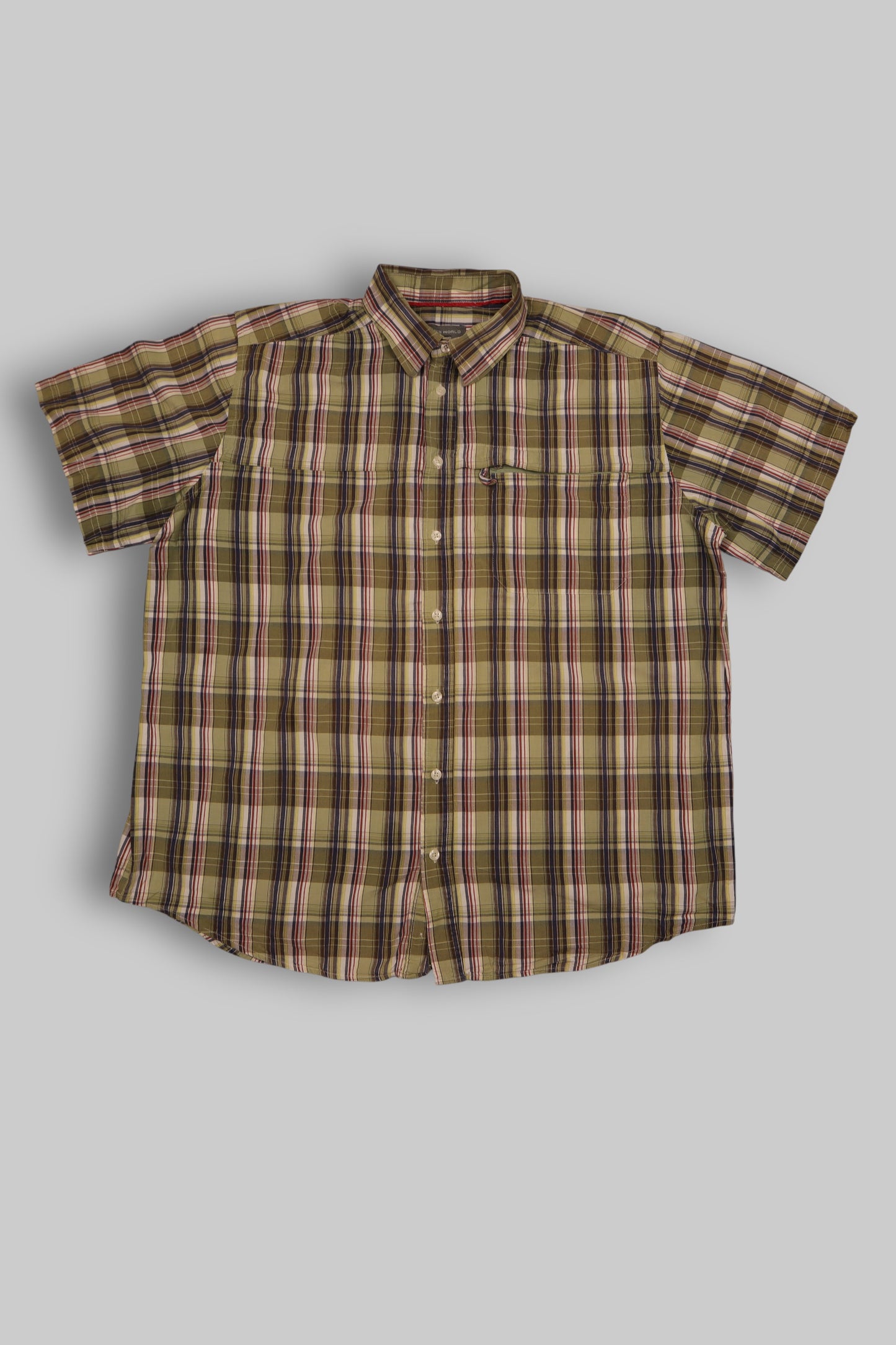 MAN’S WORLD BASIC Men’s Short-Sleeve Plaid Shirt – Olive Green with Multicolor Checks