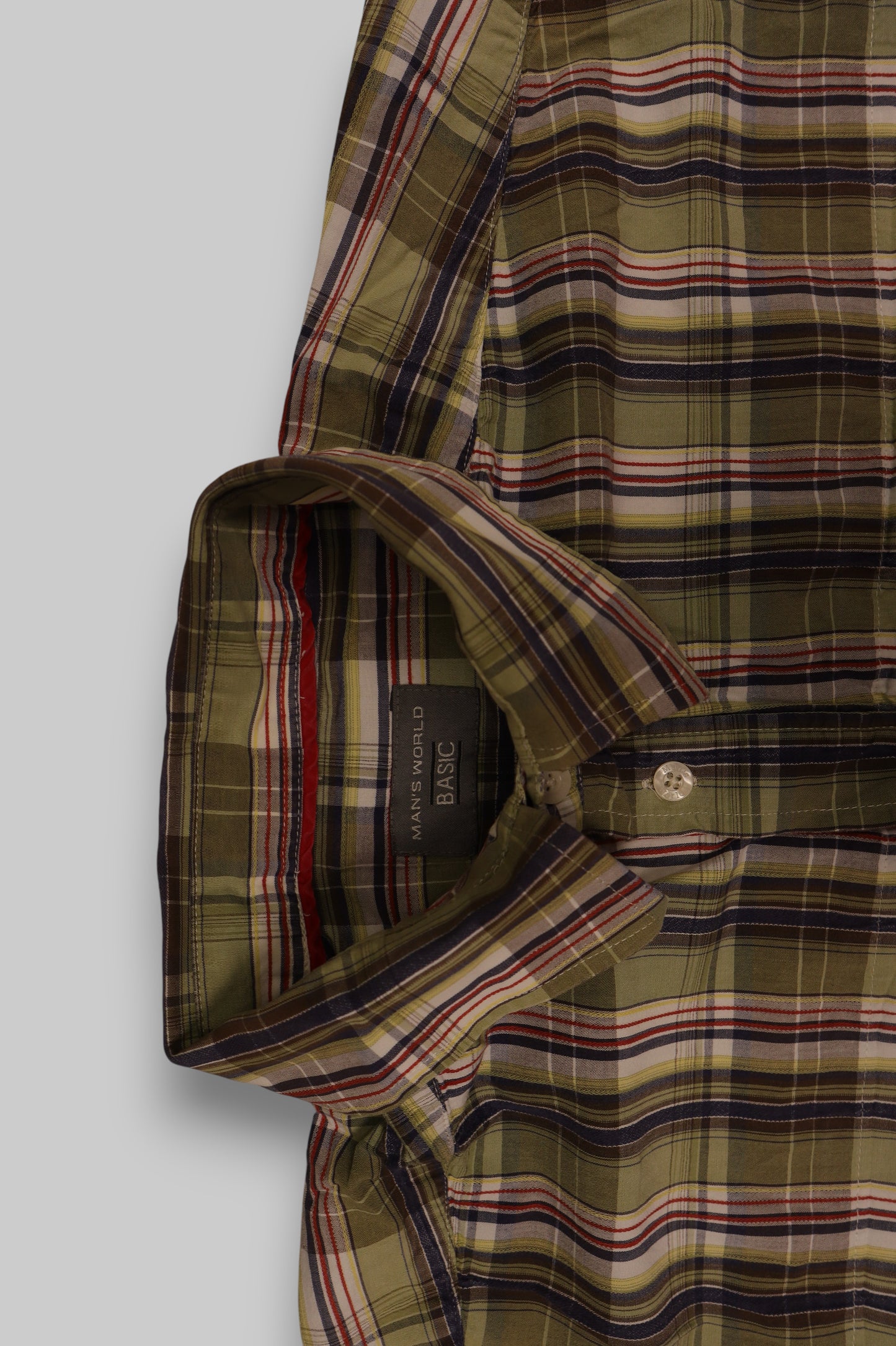 MAN’S WORLD BASIC Men’s Short-Sleeve Plaid Shirt – Olive Green with Multicolor Checks