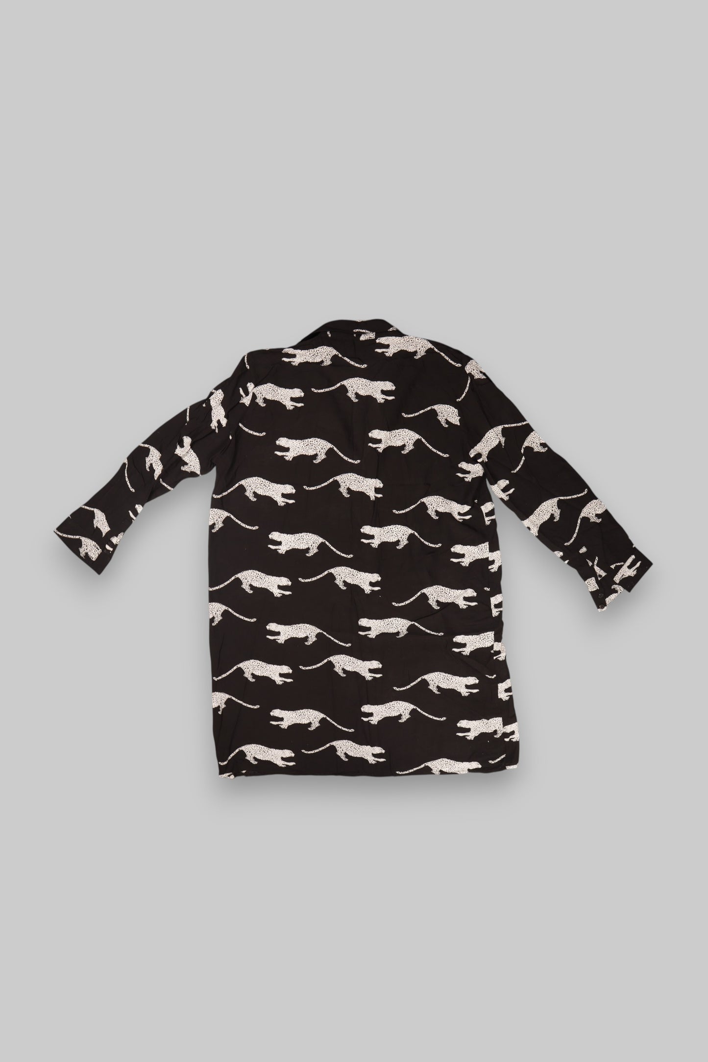 Juffrouw Jansen Long-Sleeved Viscose Shirt – Black & White Leopard Print