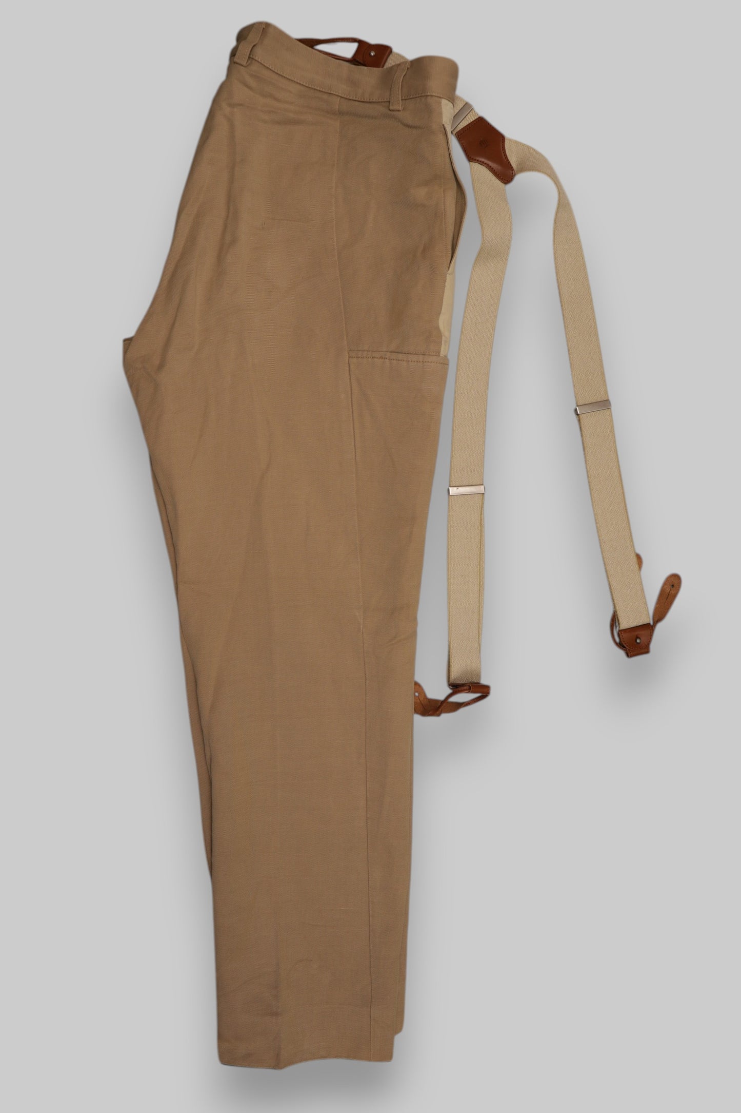 Vintage-Style Riding Trousers with Suspenders – Dual-Tone Tan & Khaki