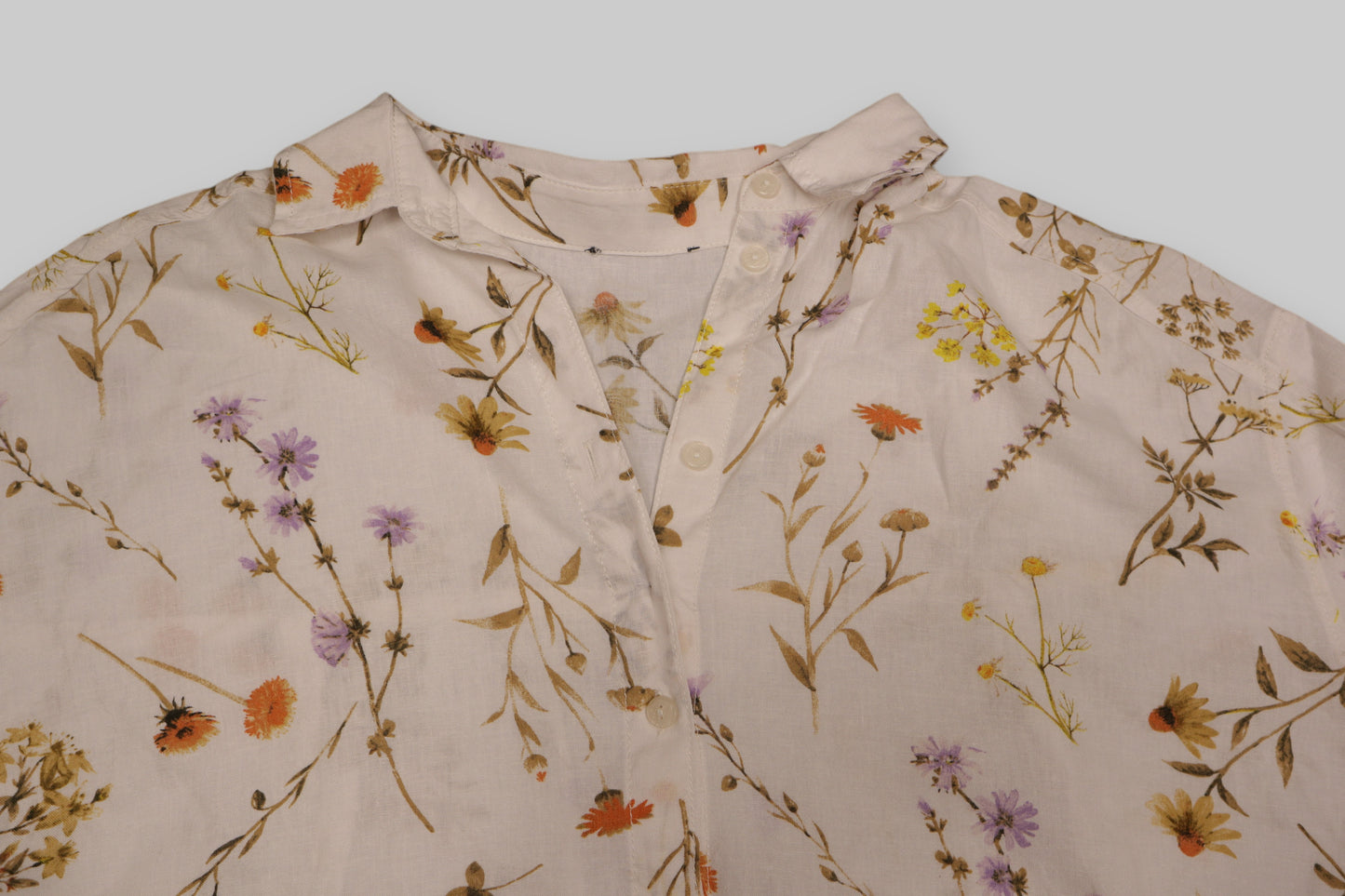 Women’s Off-White Botanical Floral Long-Sleeve Blouse