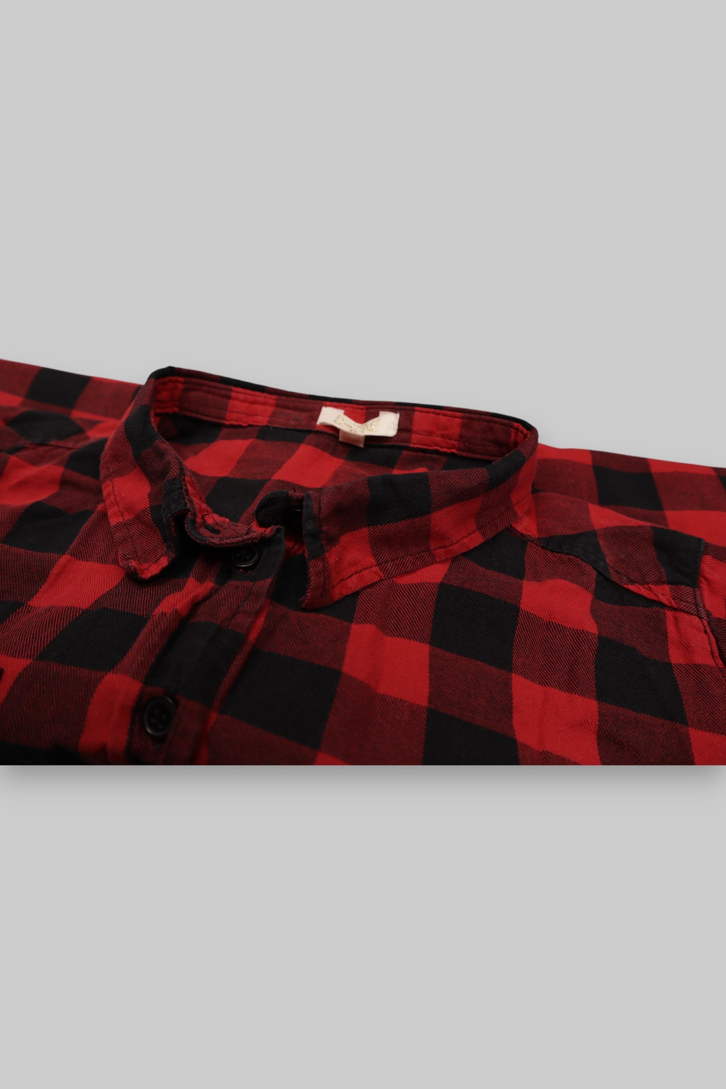 D-XEL Red & Black Buffalo Plaid Flannel Button-Up Shirt